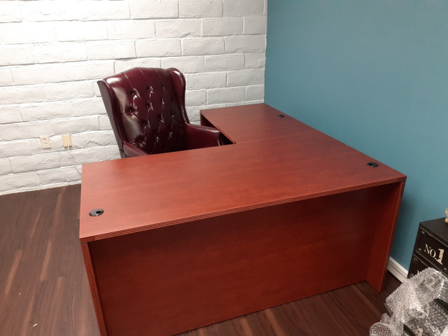 60"x66" L Desk (no drawers)