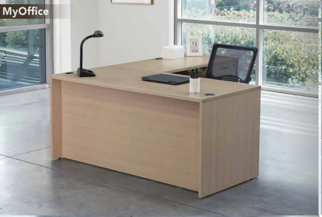 71"x78" Straight Front L Desk (no drawers)