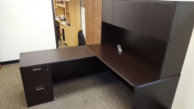 66"x78" L Desk With Hutch & 2 Drawer File Unit