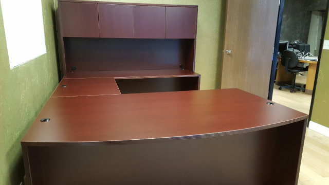 72"x108" Bow Front U Desk Unit (no drawers)